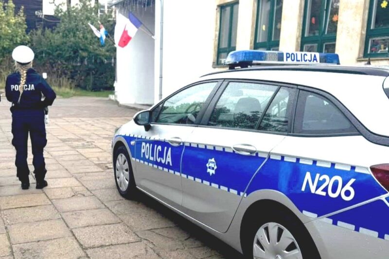 Więcej policyjnych patroli w rejonach gdyńskich szkół
