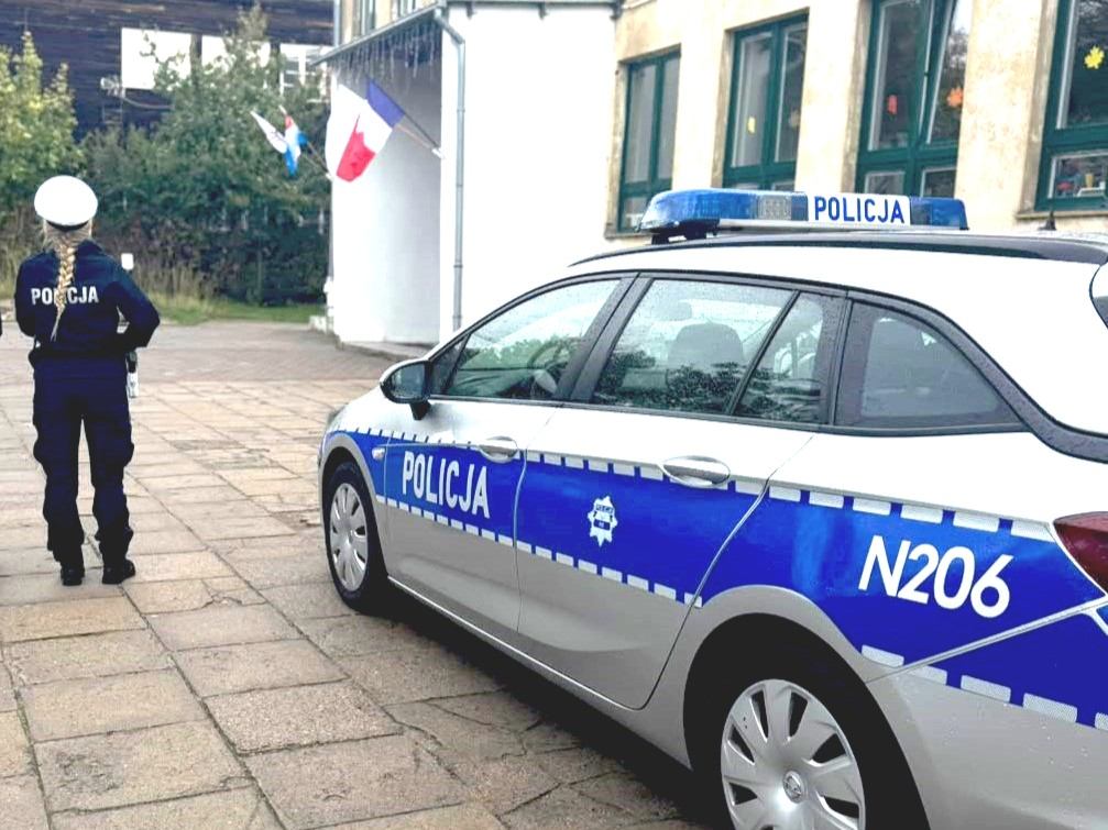 Więcej policyjnych patroli w rejonach gdyńskich szkół