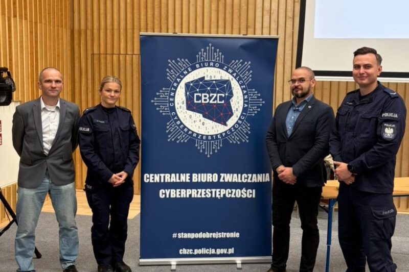 Wspólne działania profilaktyczne Policji, PKO Banku Polskiego oraz CBZC.