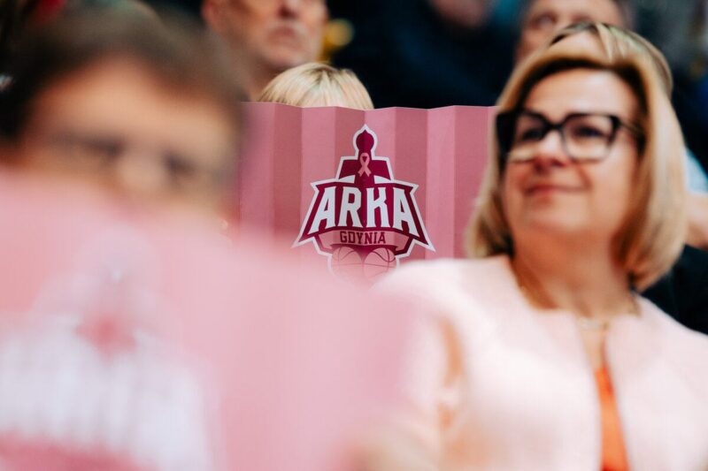 O profilaktyce raka piersi na meczu AMW Arki Gdynia